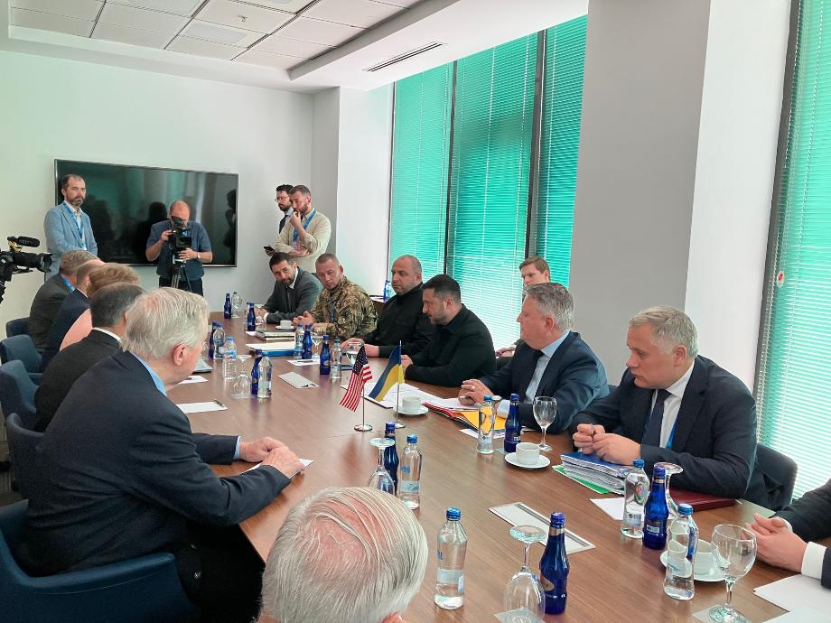 BIPARTISAN CODEL MEETS WITH UKRAINIAN PRESIDENT ZELENSKYY BIPARTISAN CODEL MEETS WITH UKRAINIAN PRESIDENT ZELENSKYY
